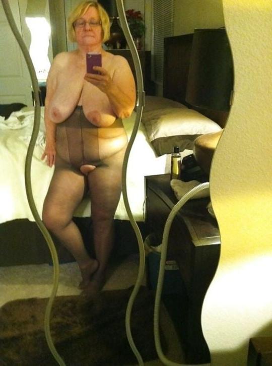 16P Bbw mix 917 (Saggy tits selfies)