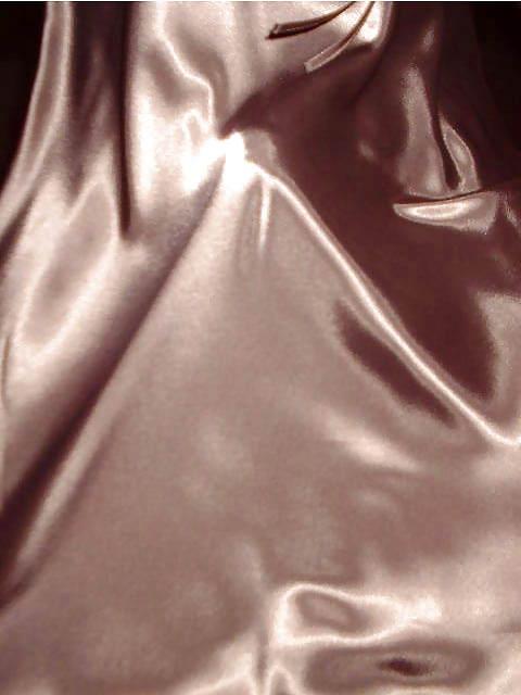 15P Bronce Satin Nightie