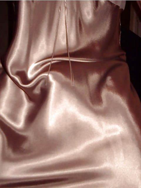 15P Bronce Satin Nightie