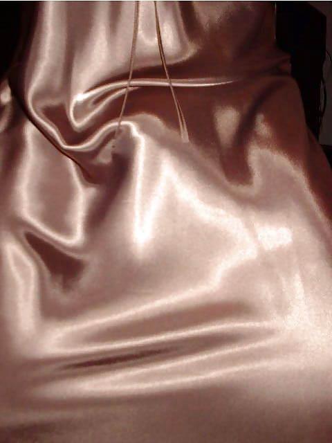 15P Bronce Satin Nightie