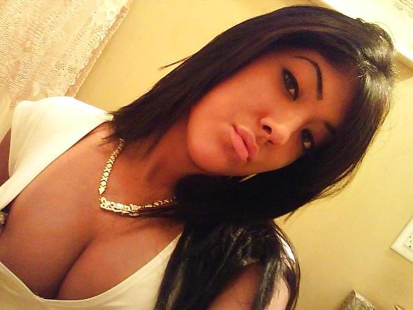 25P Latin girl pics 2(2)