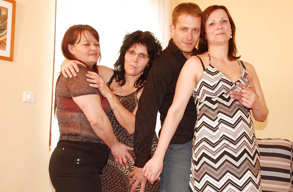 25P MATURE ORGY