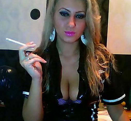 12P Wanking favourites: fuckable smokers 24