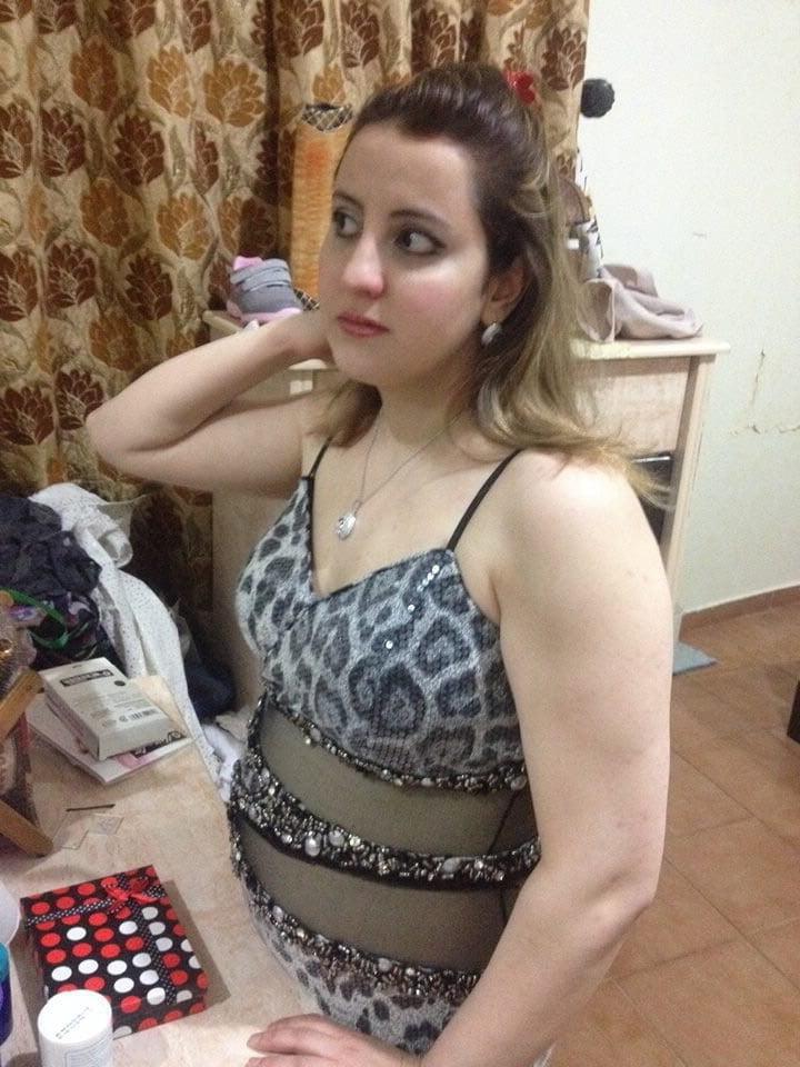25P Paki Bhabi Nude Pics