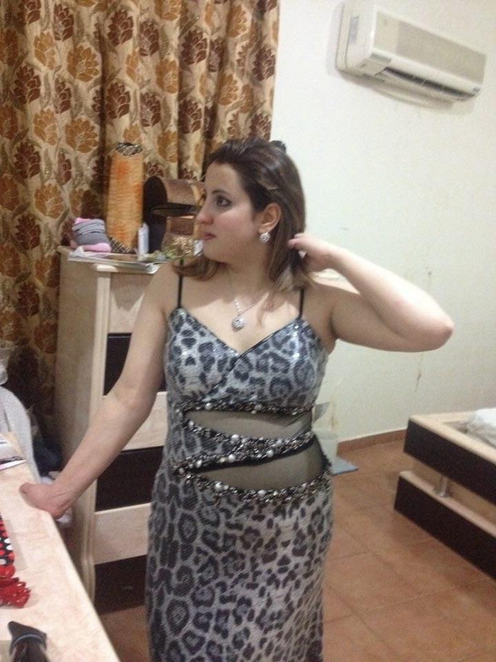 25P Paki Bhabi Nude Pics