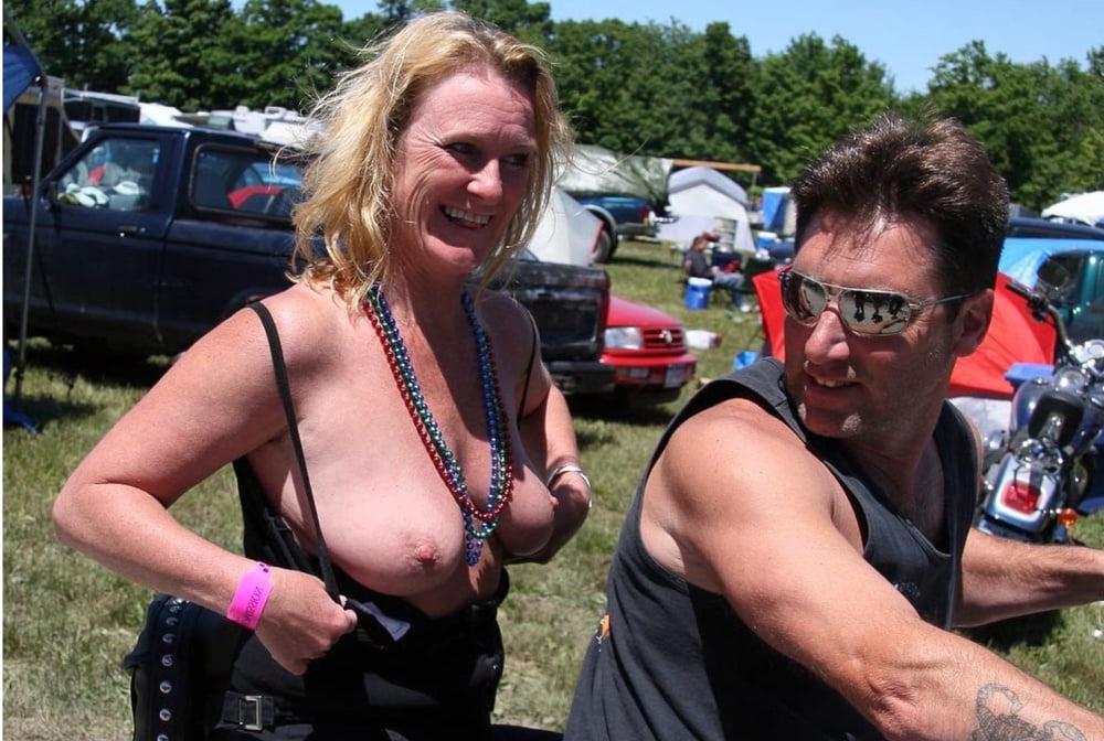 25P Maybe Your Wife Is In This Gallery Too 51