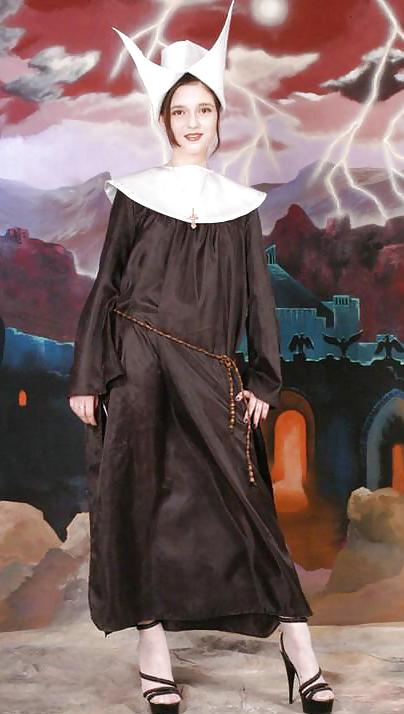15P European Teen Nun Exposed.
