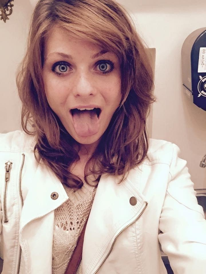 7P Nude slut 2