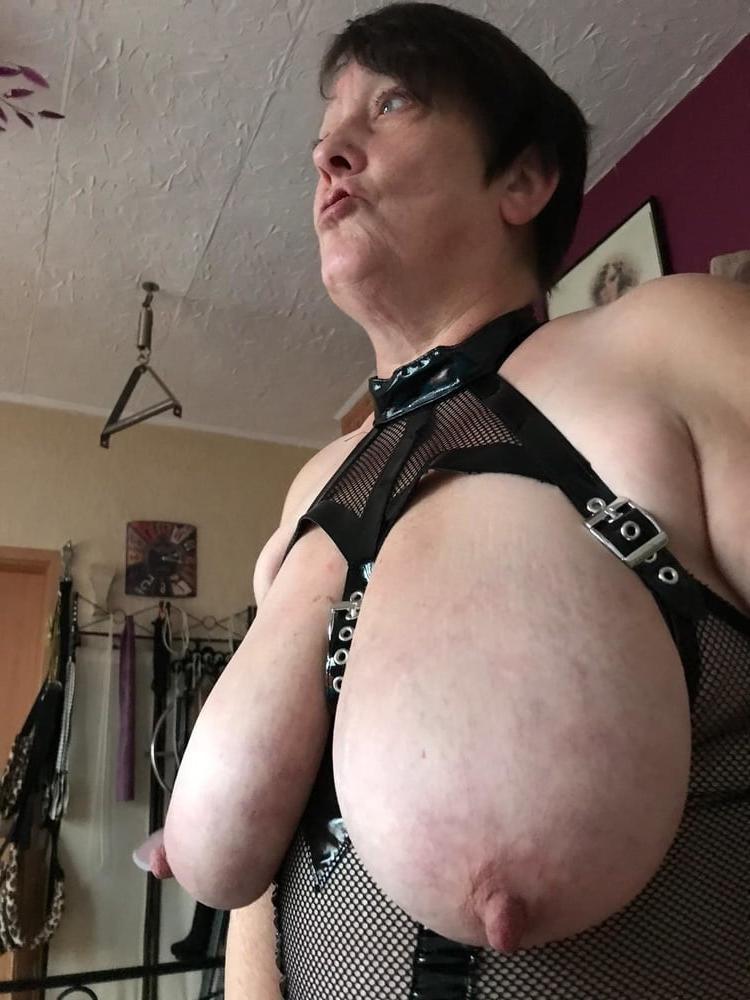 25P Stretched &amp; Saggy - Mature Boobs Special - 12