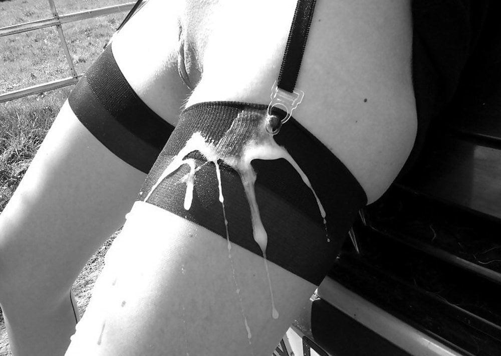 12P Black and White