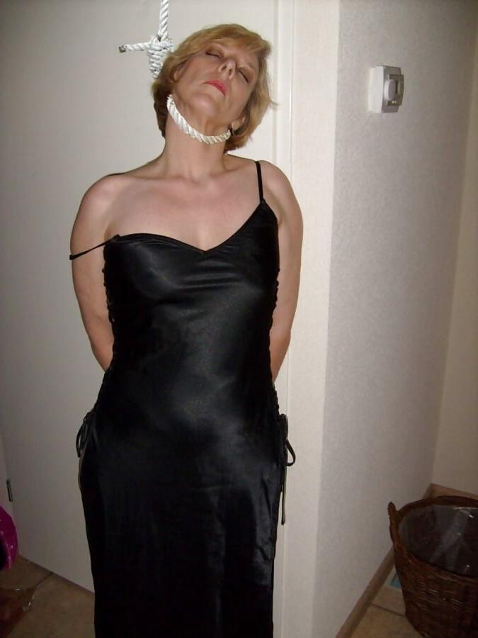 25P BDSM 2