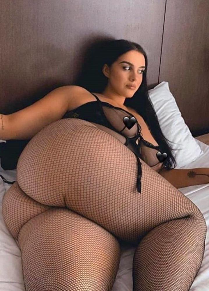 25P Fishnet Hall Hall of Fame Vol 55