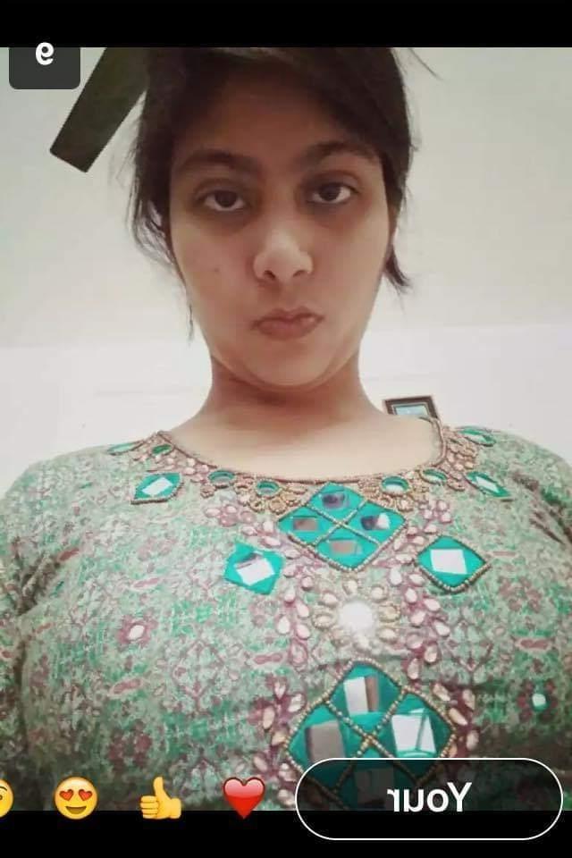 10P Village girl stripping nude on video call (82)