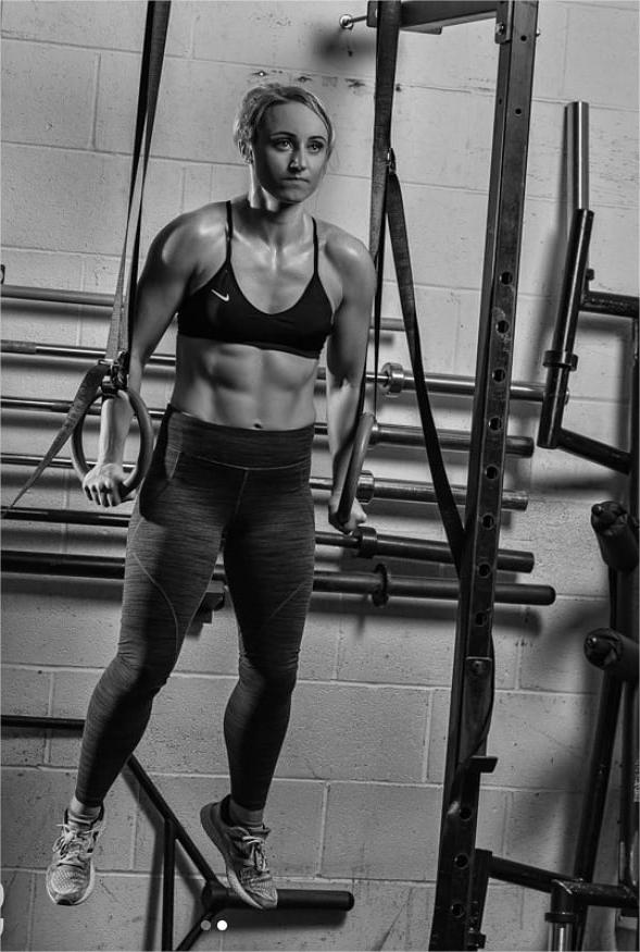 22P Wanking over Bethan Marie Williams' Ripped Abs &amp; Toned Body