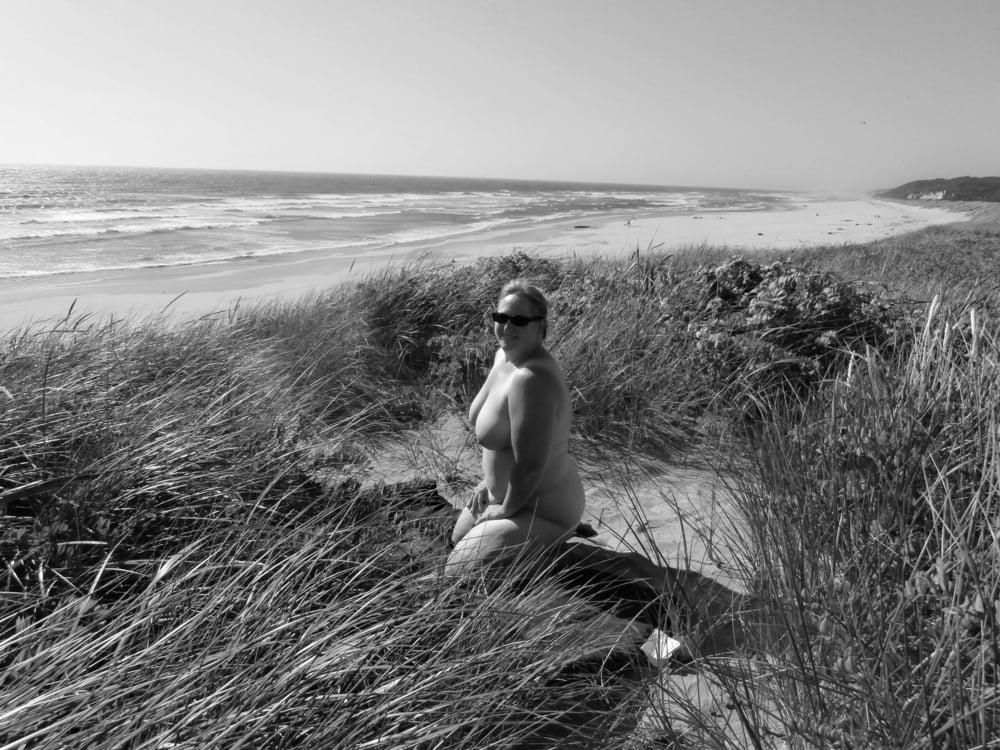 17P Black and White