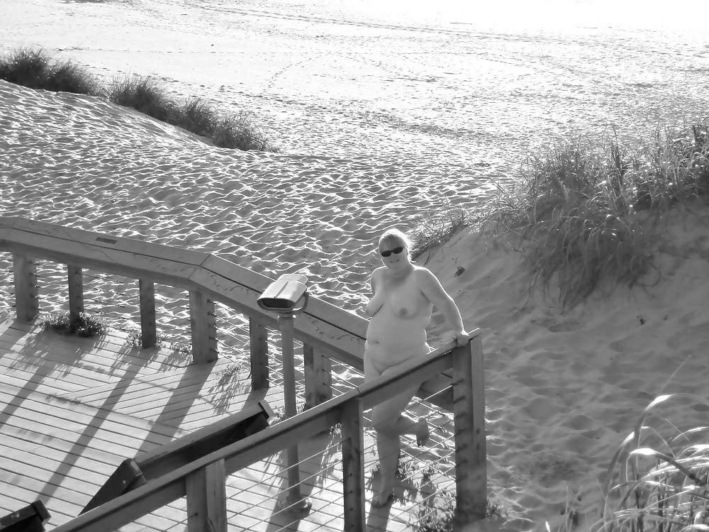 17P Black and White
