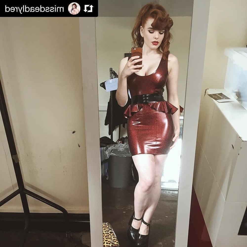25P Latex amateur and selfie 106