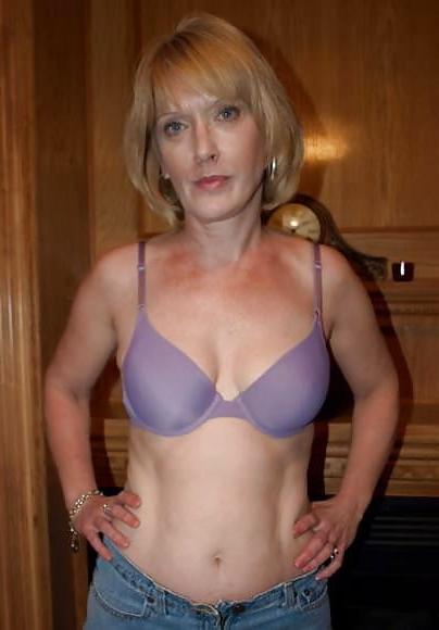 12P MATURE WHITE WOMEN PT.31