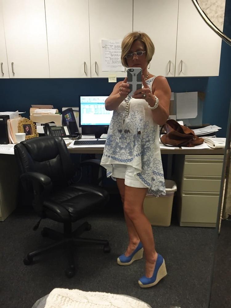 19P MATURE  WHITE WOMEN PT.30