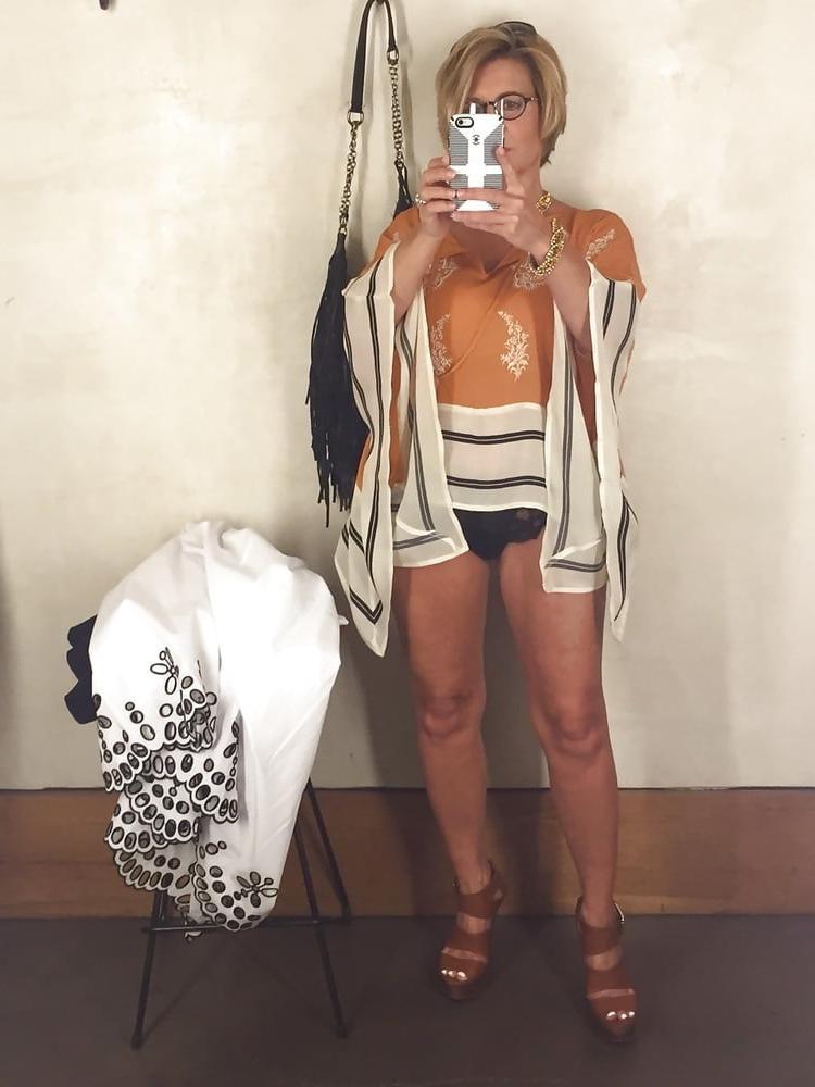 19P MATURE  WHITE WOMEN PT.30