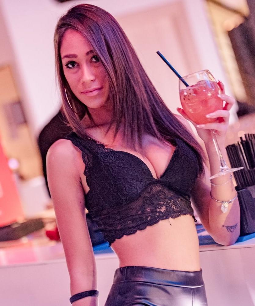 20P Girls partying in club - Paris #88