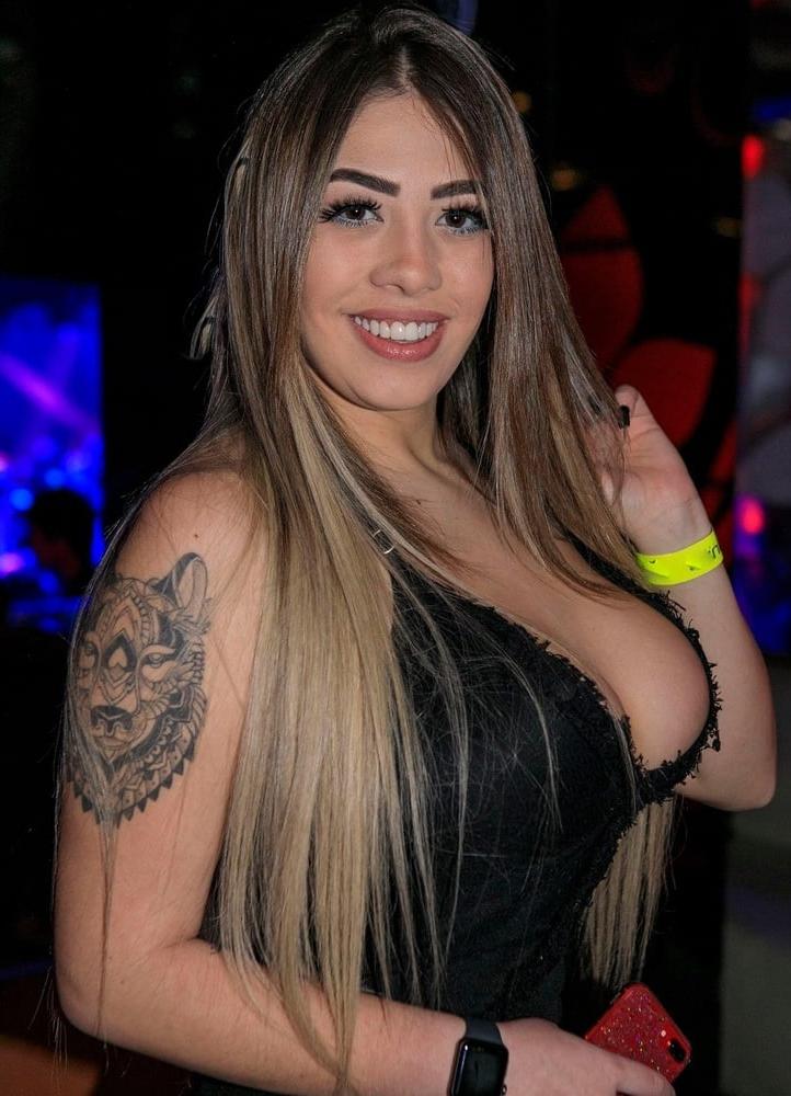 20P Girls partying in club - Paris #88