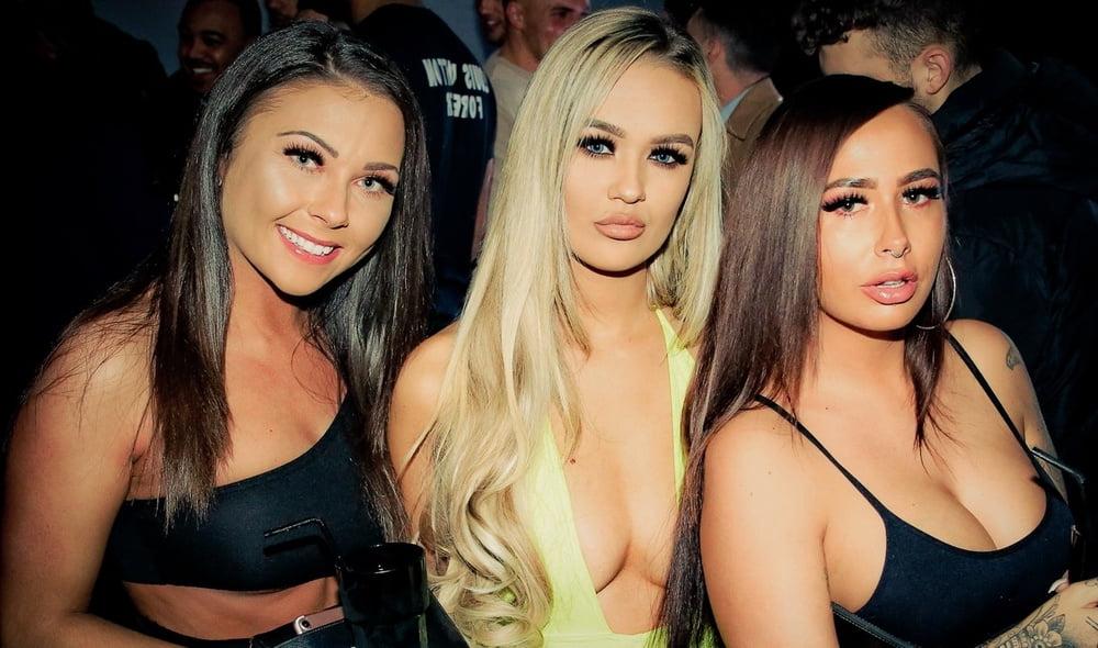 20P Girls partying in club - Paris #88