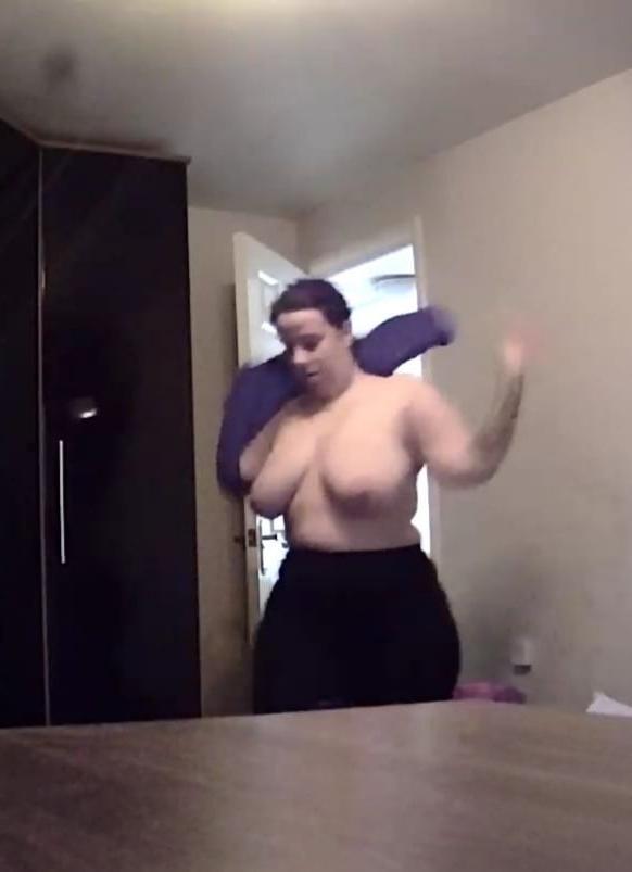 25P Saggy tits 7