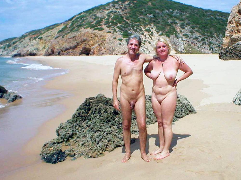 24P NUDE COUPLES 2