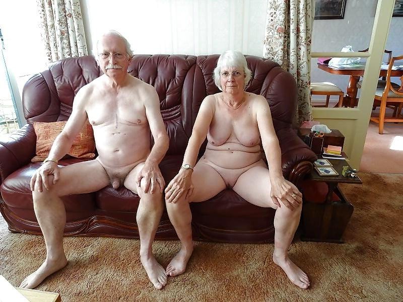24P NUDE COUPLES 2