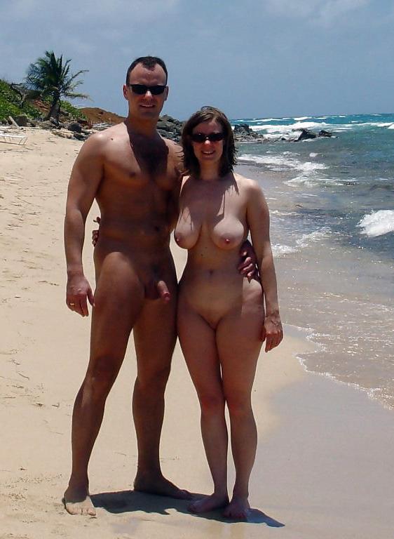 24P NUDE COUPLES 2