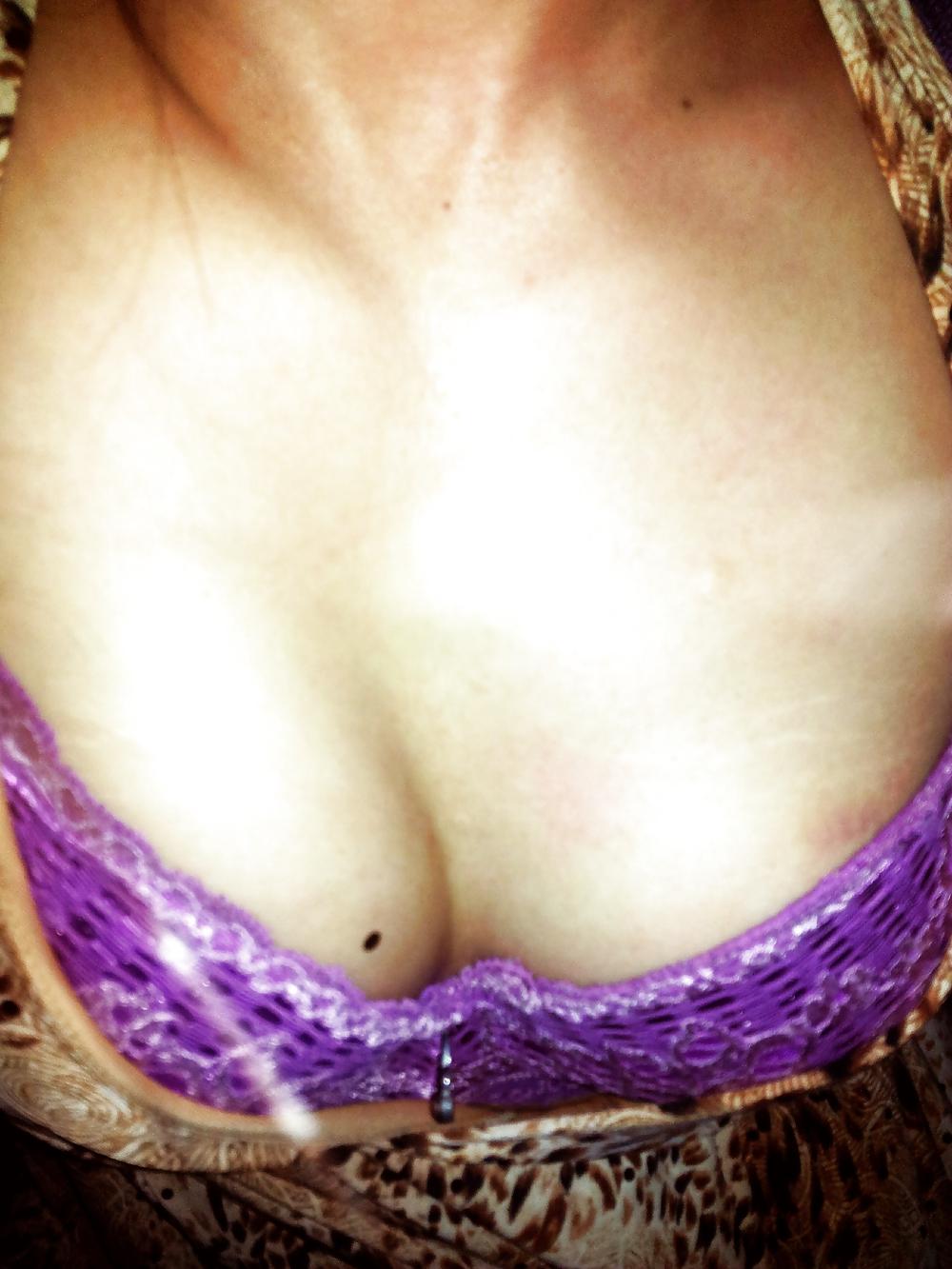 12P This is what i was up to last night with this Thai lady 