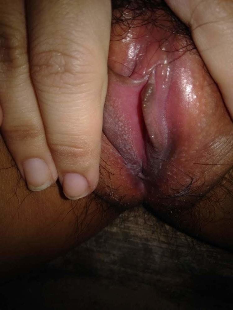 25P Wet pussy