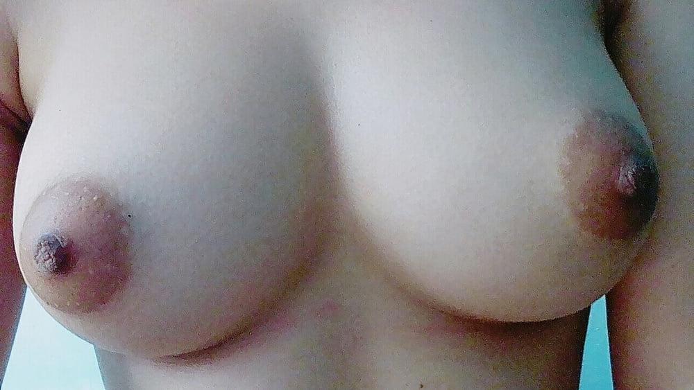 25P Wet pussy