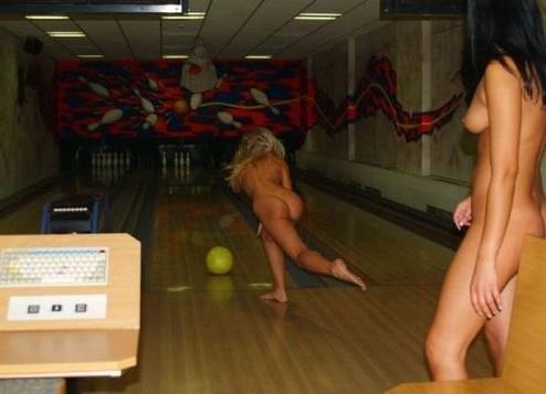 10P Nude Women