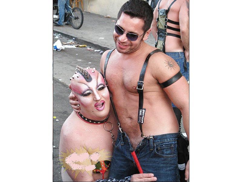 25P Public nudity & BDSM