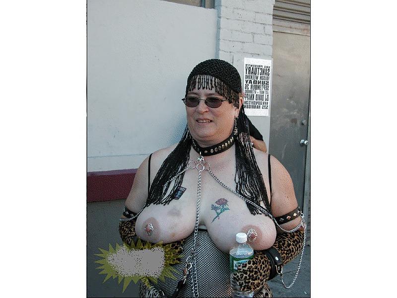 25P Public nudity & BDSM