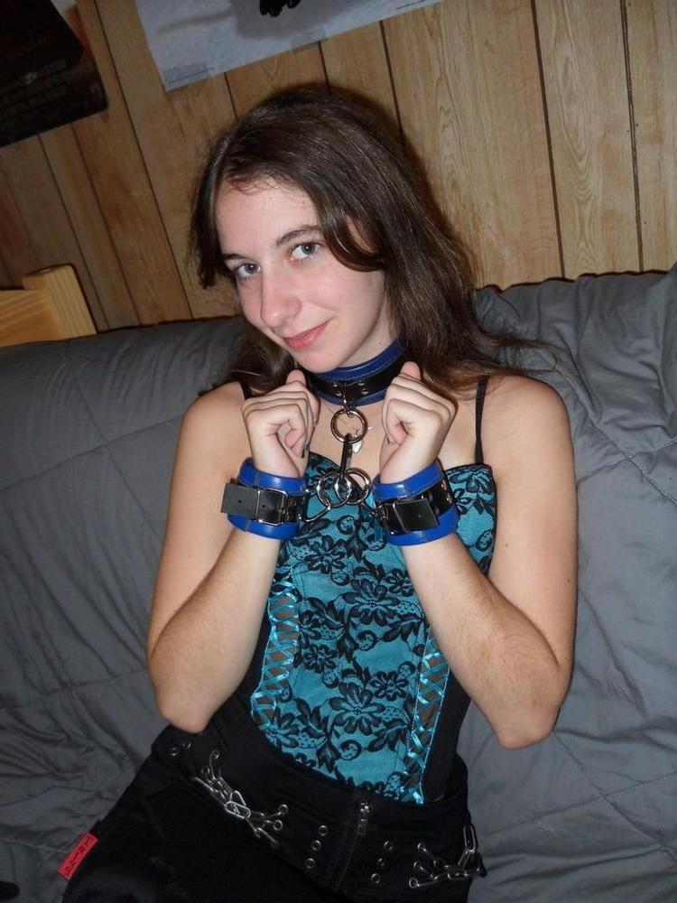 25P SUBMISSIVE BDSM 40