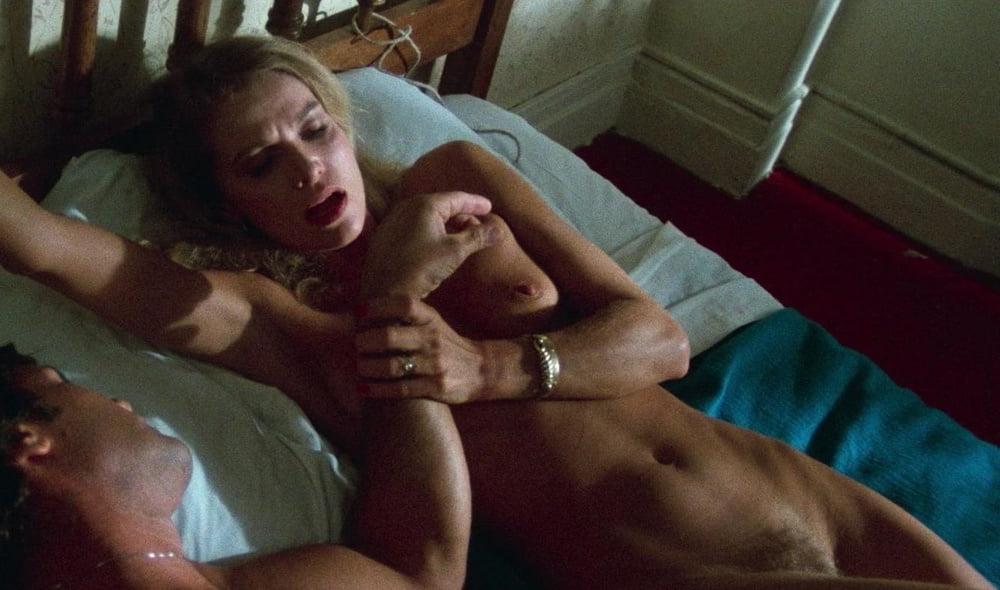 25P Nude Scene Mix 3 (Showin Her Pussy on Screen)