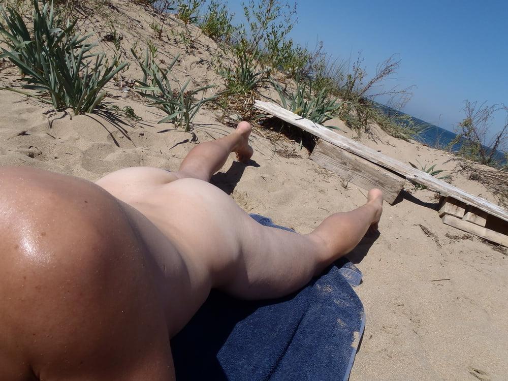 8P Bulgarian beach