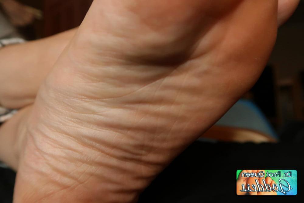 25P Soft Soles Watching TV