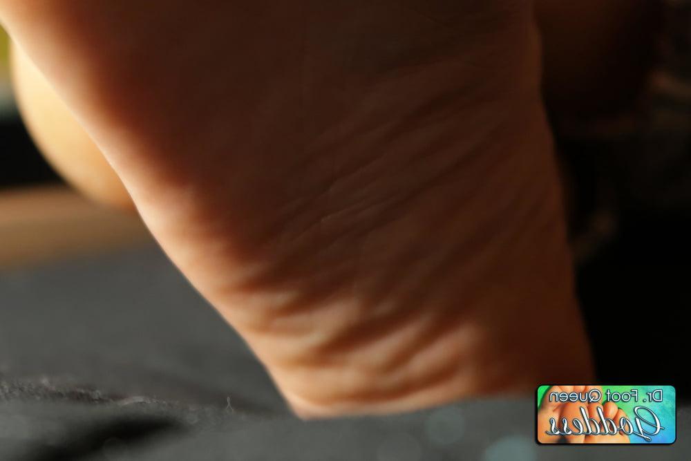 25P Soft Soles Watching TV