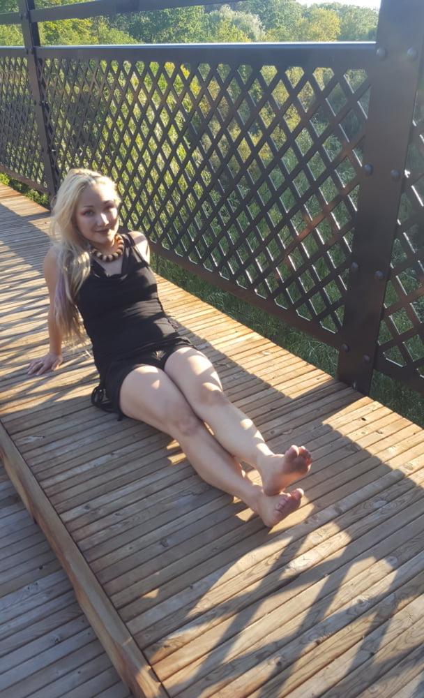 25P Sexy Asian Feet