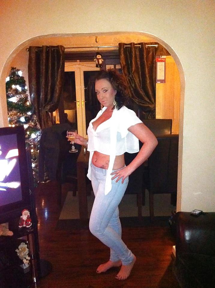 25P Queens in jeans LII - for my lesbian friends only.