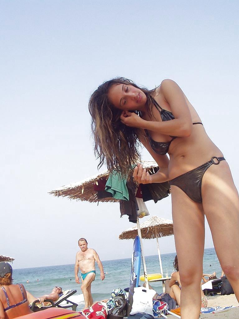 25P Mixed nude beach pics 3