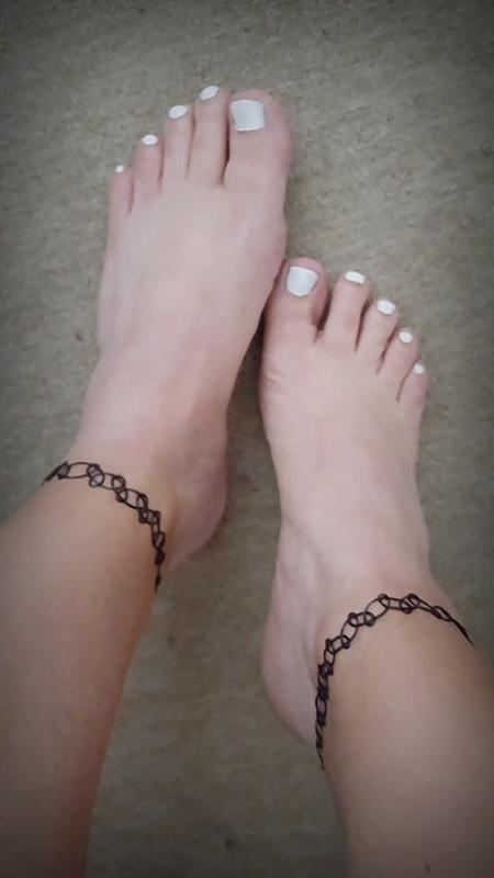 15P Barefeet ++ Clear Heels Mules ++ Anklets ++ White Toe Nails