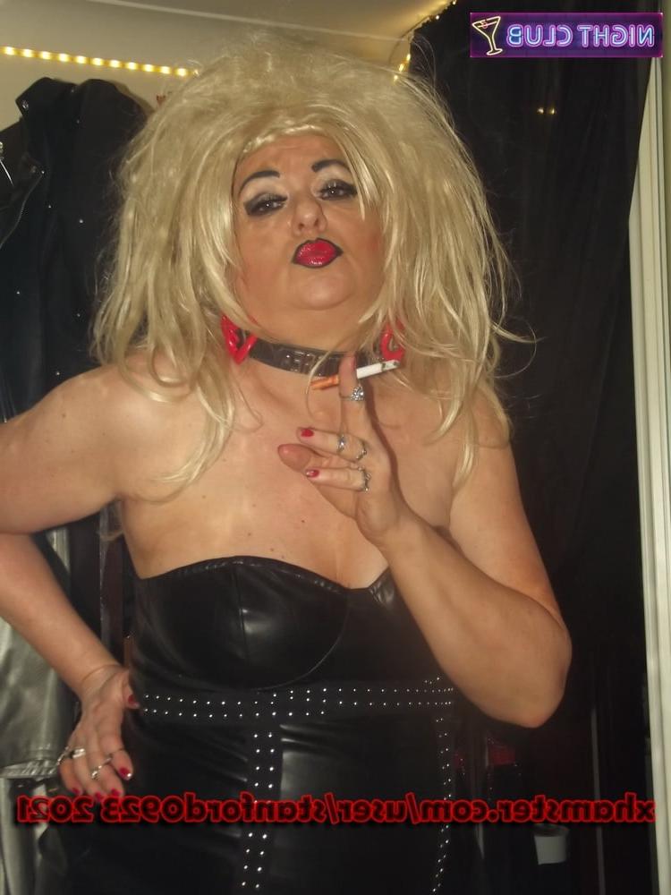 25P NIGHT CLUB WHORE