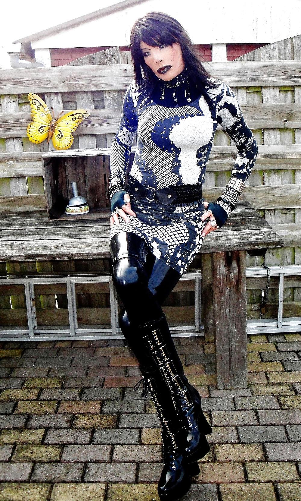 14P Latex forever