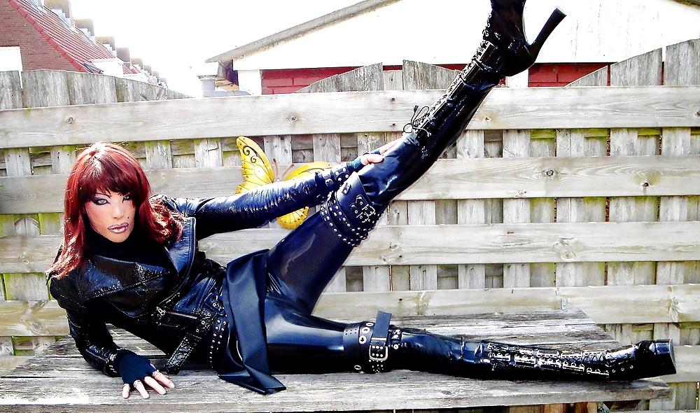 14P Latex forever