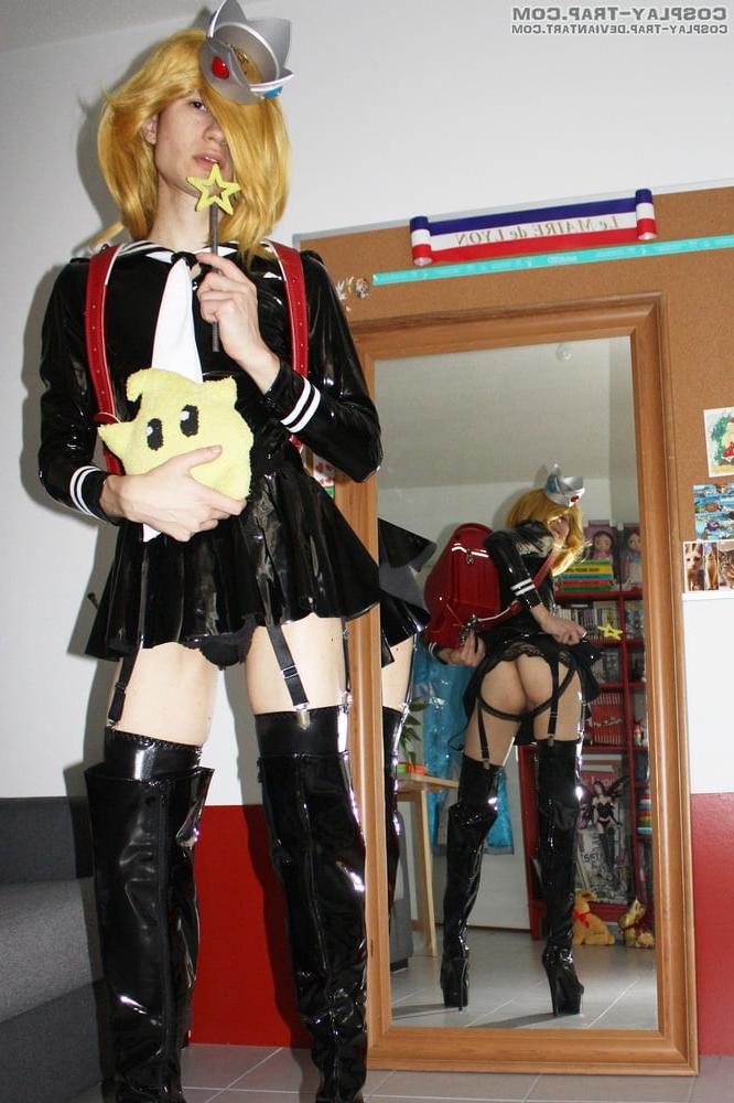 7P Rosalina latex schoolgirl uniform and mirror